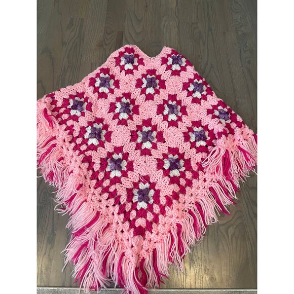Vintage Pink Crocheted Poncho Sweater, One Size, Granny Style, ~ 220713-MEL 4 - Picture 5 of 7